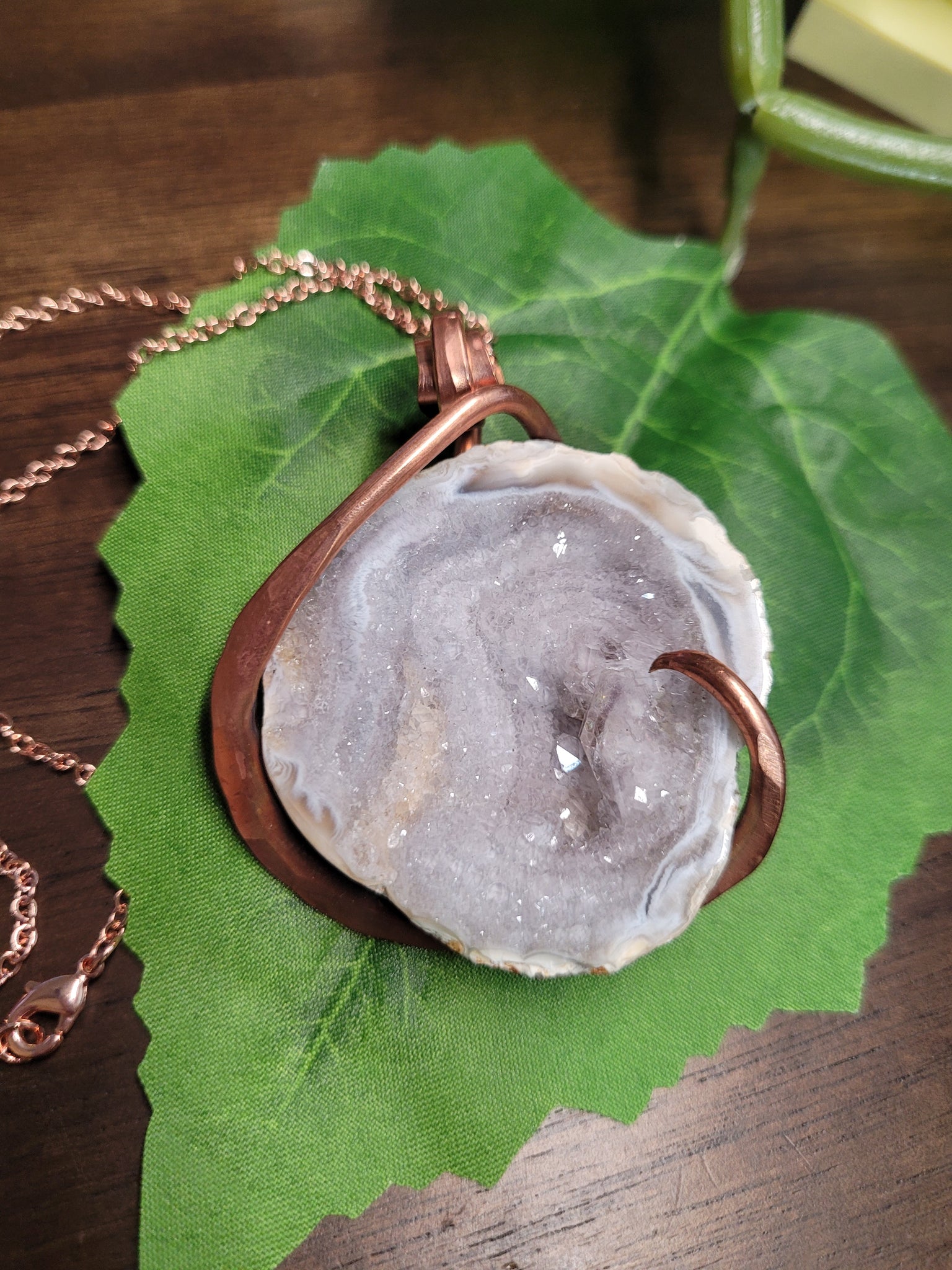 Natural Druzy Geode Stone Necklace Pendant, Beautiful Druzy Filled Geode, Copper Wire Wrap, Unique Geode Jewelry, Unisex Pendants (Copy)