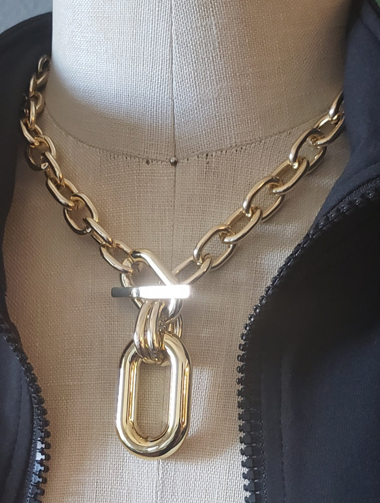 Versatile Thick Chunky Gold Chain Buckle Charm Necklace