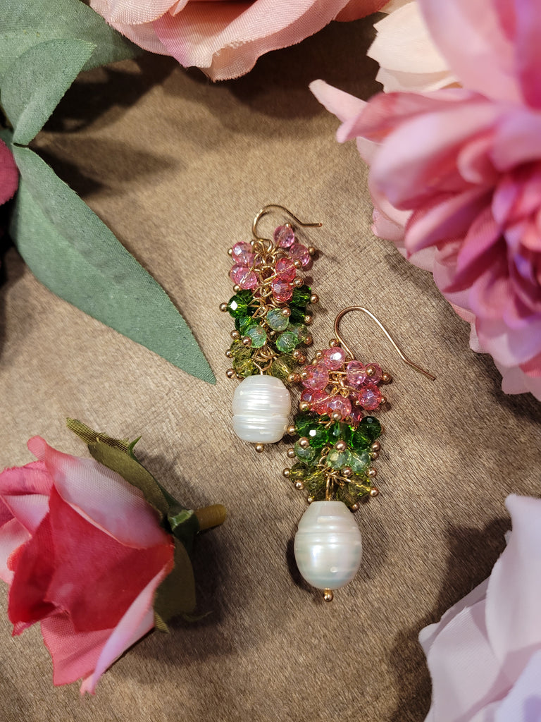 Velvet Luna Diana Butterfly Pearl Earrings | Urban Outfitters